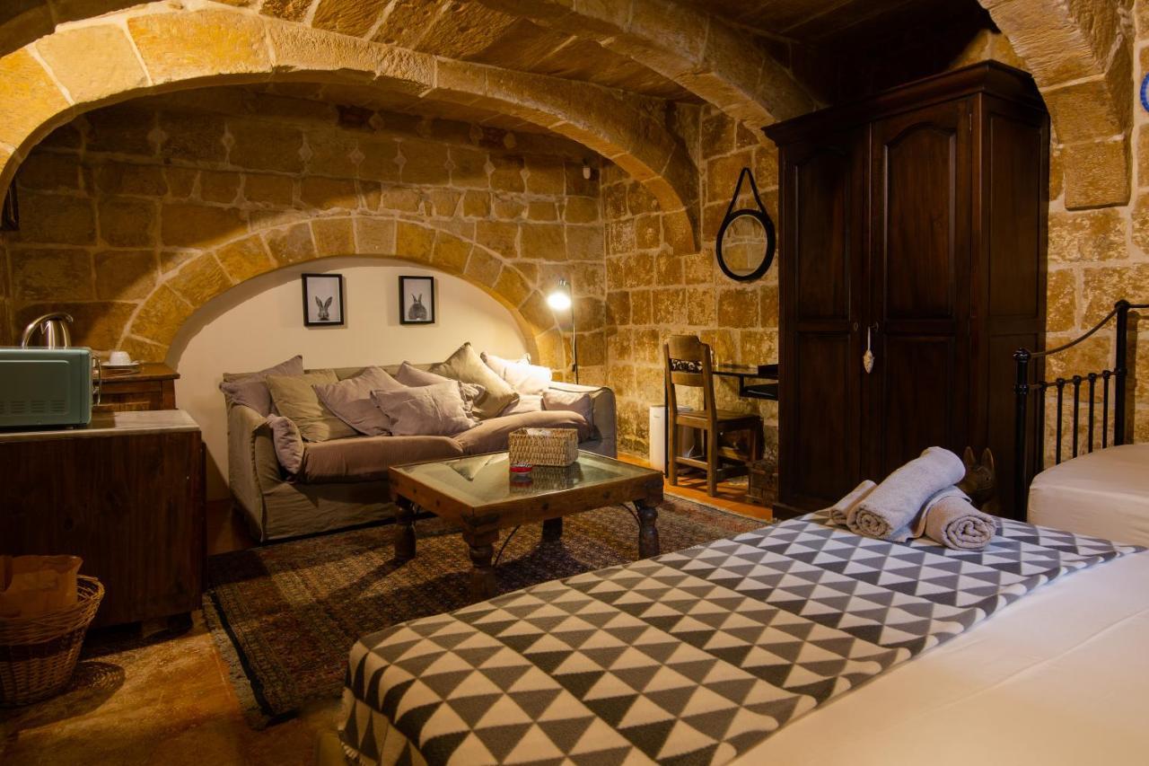 The Burrow Guest House Tarxien Exterior photo