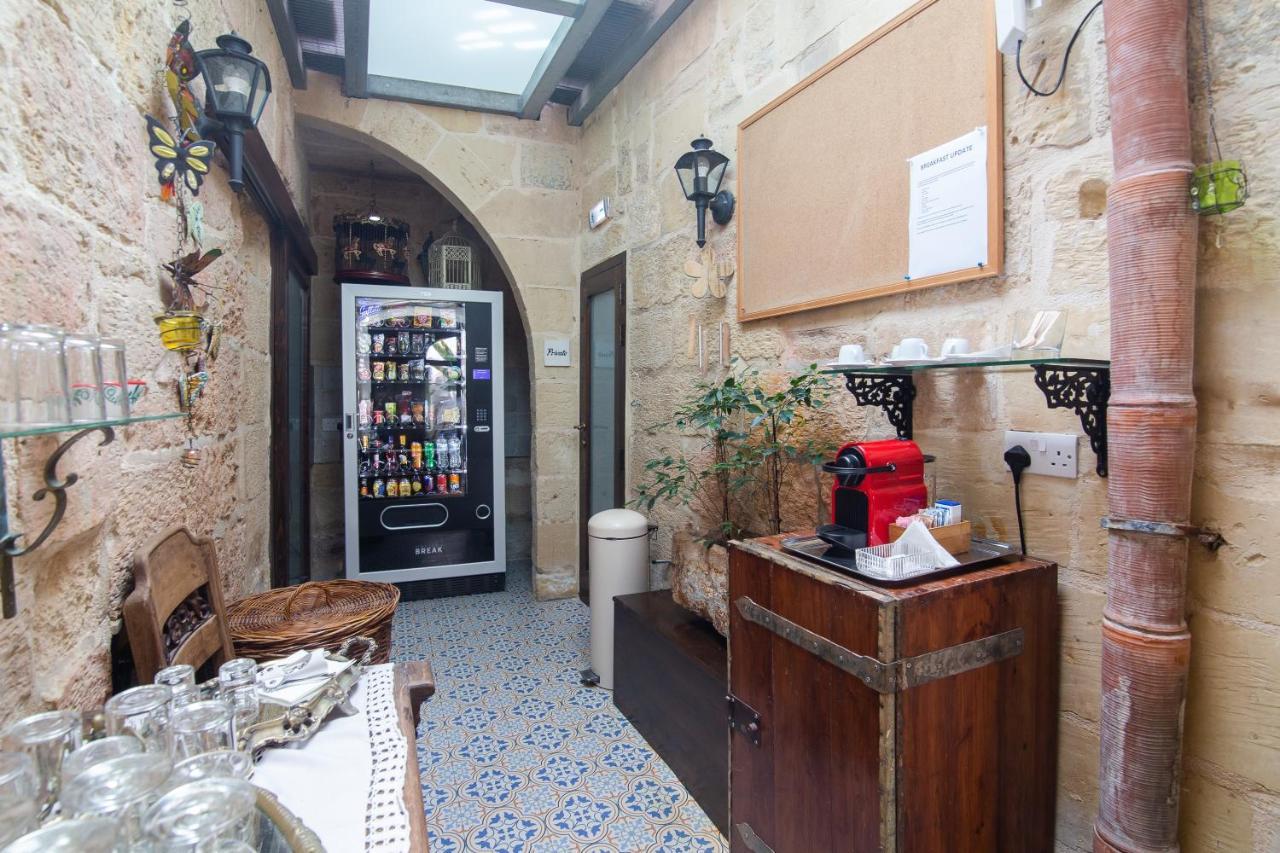 The Burrow Guest House Tarxien Exterior photo