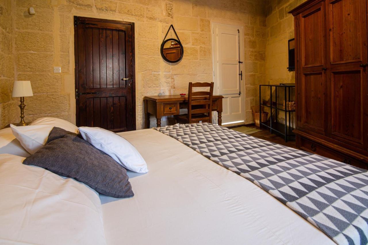 The Burrow Guest House Tarxien Exterior photo