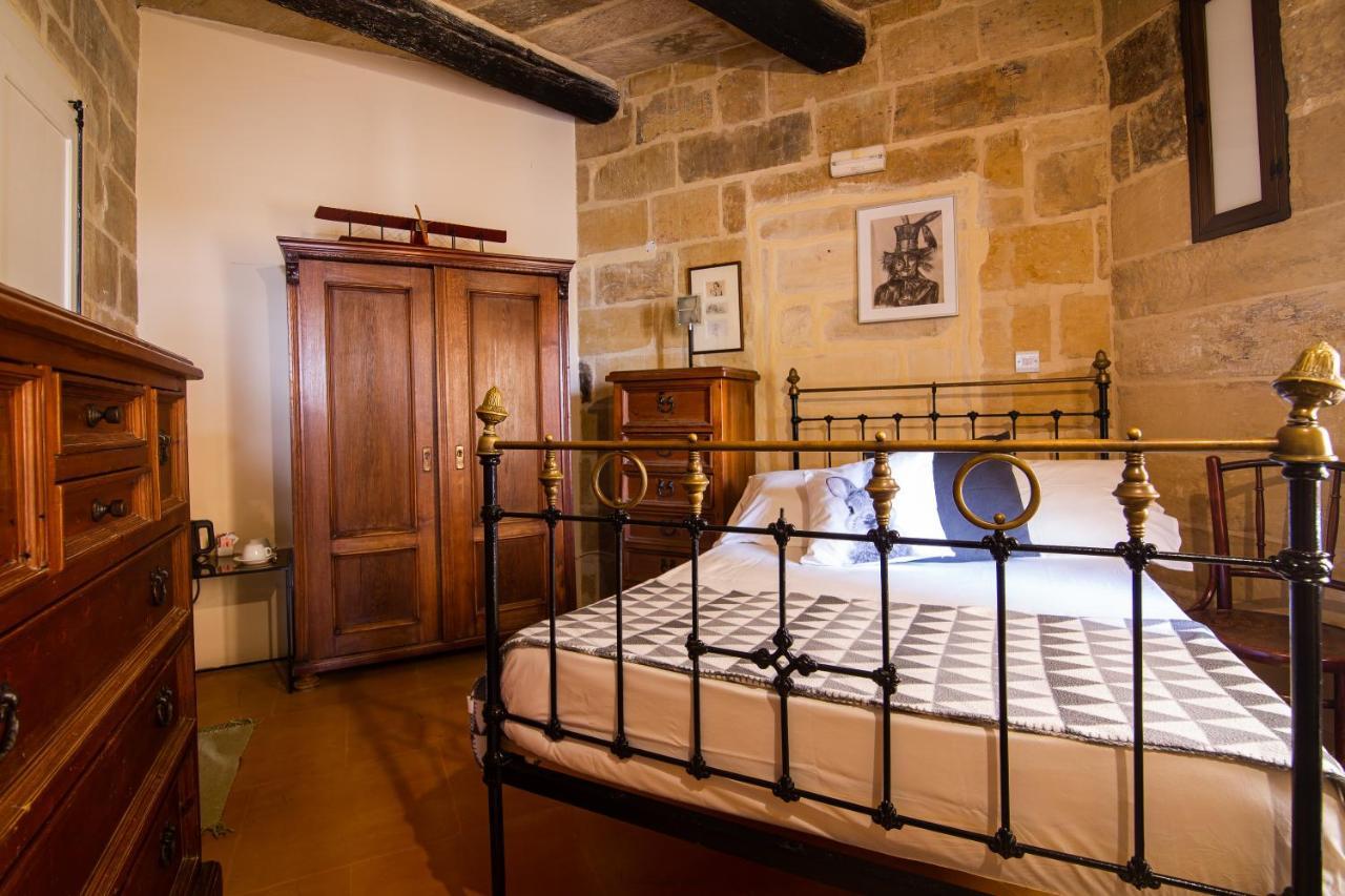 The Burrow Guest House Tarxien Exterior photo