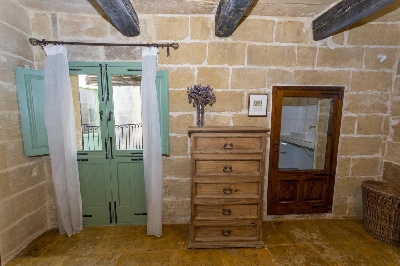 The Burrow Guest House Tarxien Exterior photo