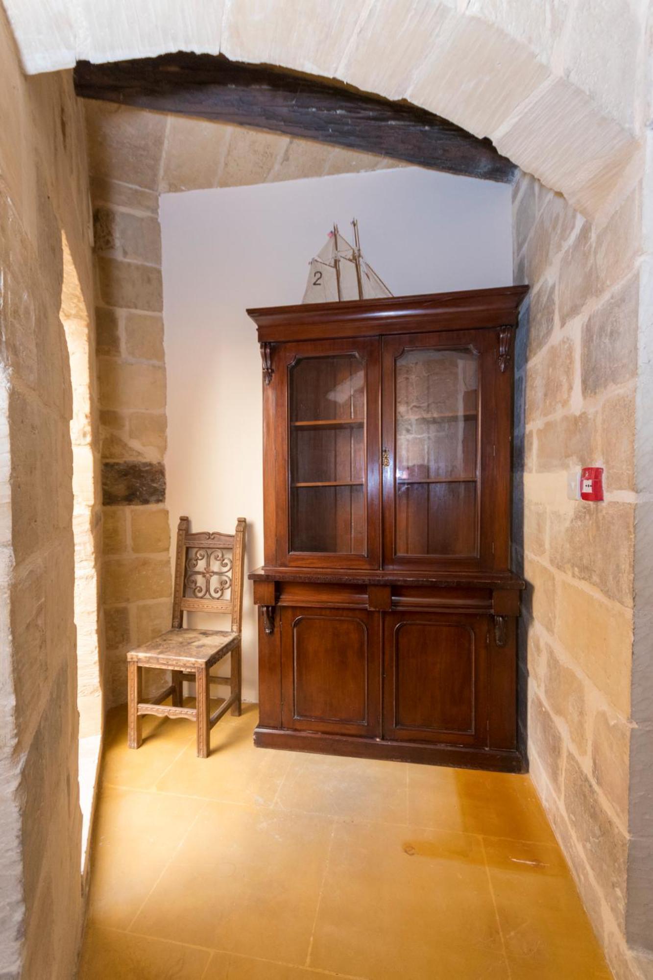 The Burrow Guest House Tarxien Exterior photo