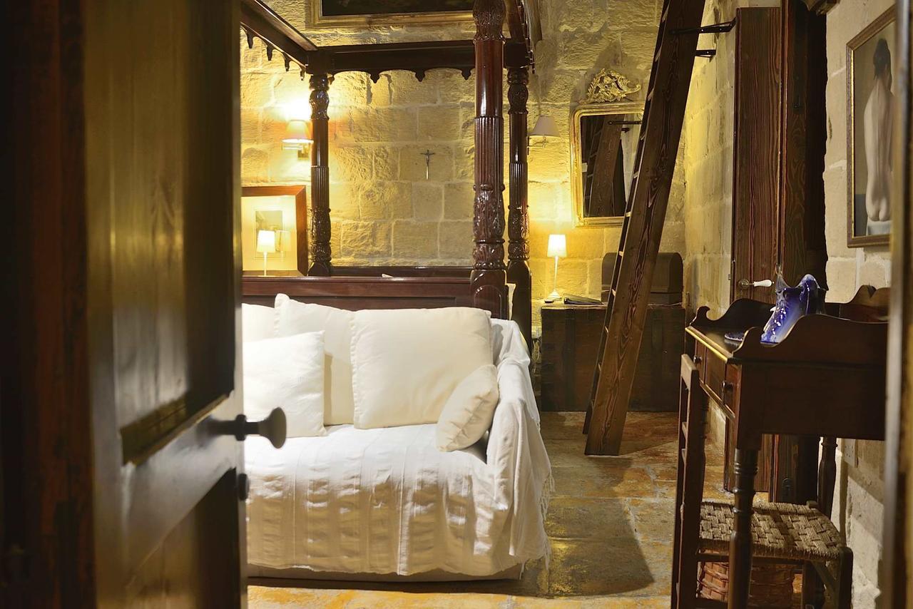 The Burrow Guest House Tarxien Exterior photo