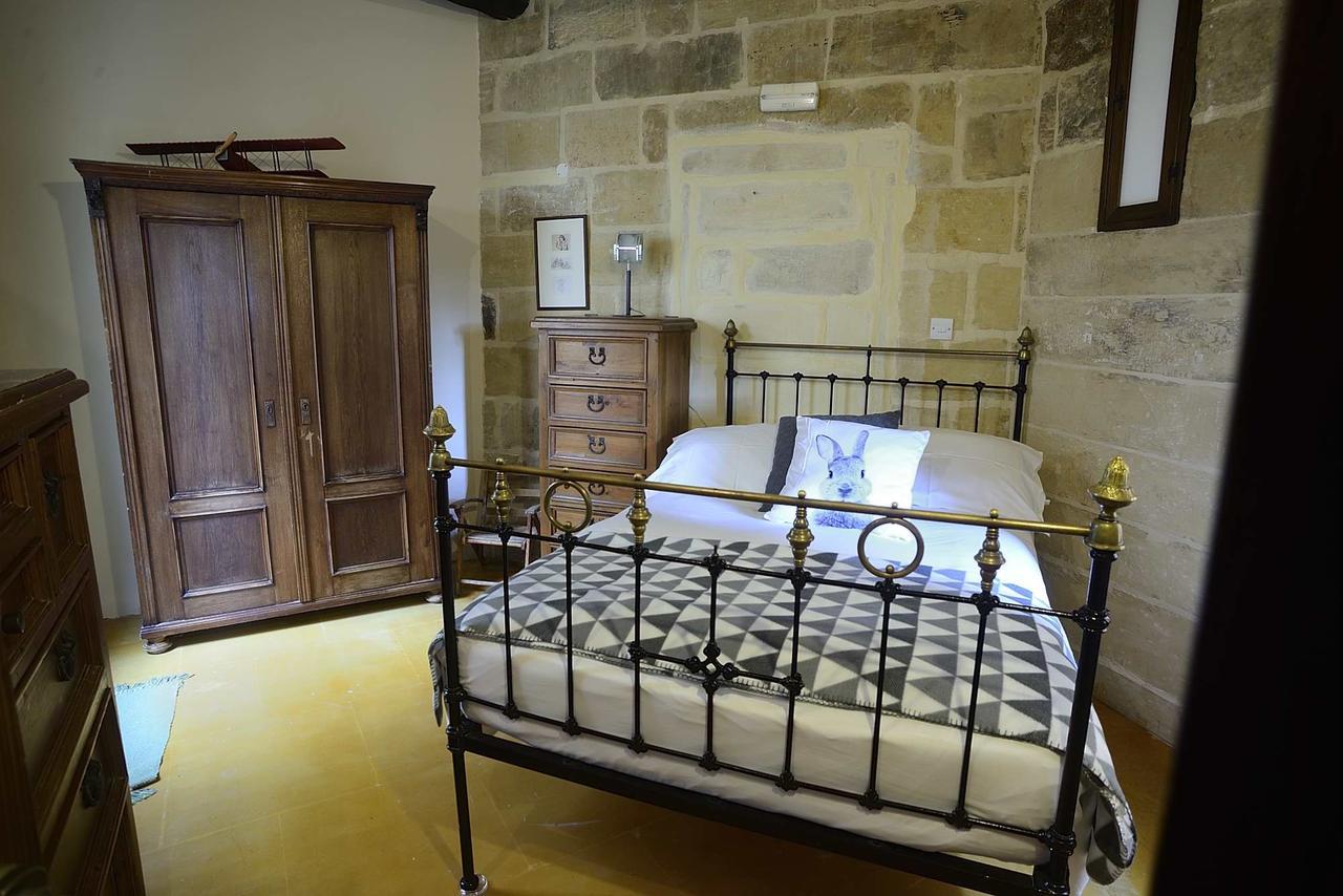 The Burrow Guest House Tarxien Exterior photo