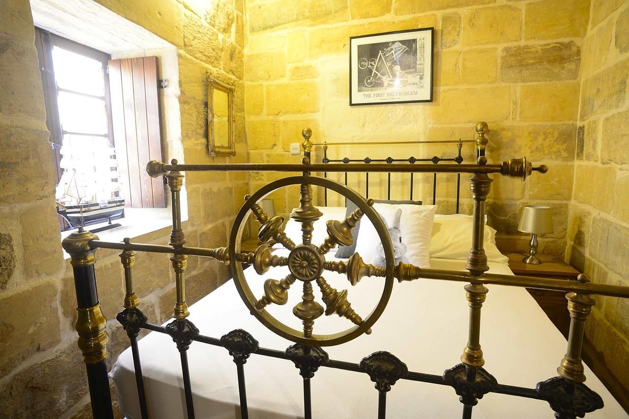 The Burrow Guest House Tarxien Exterior photo