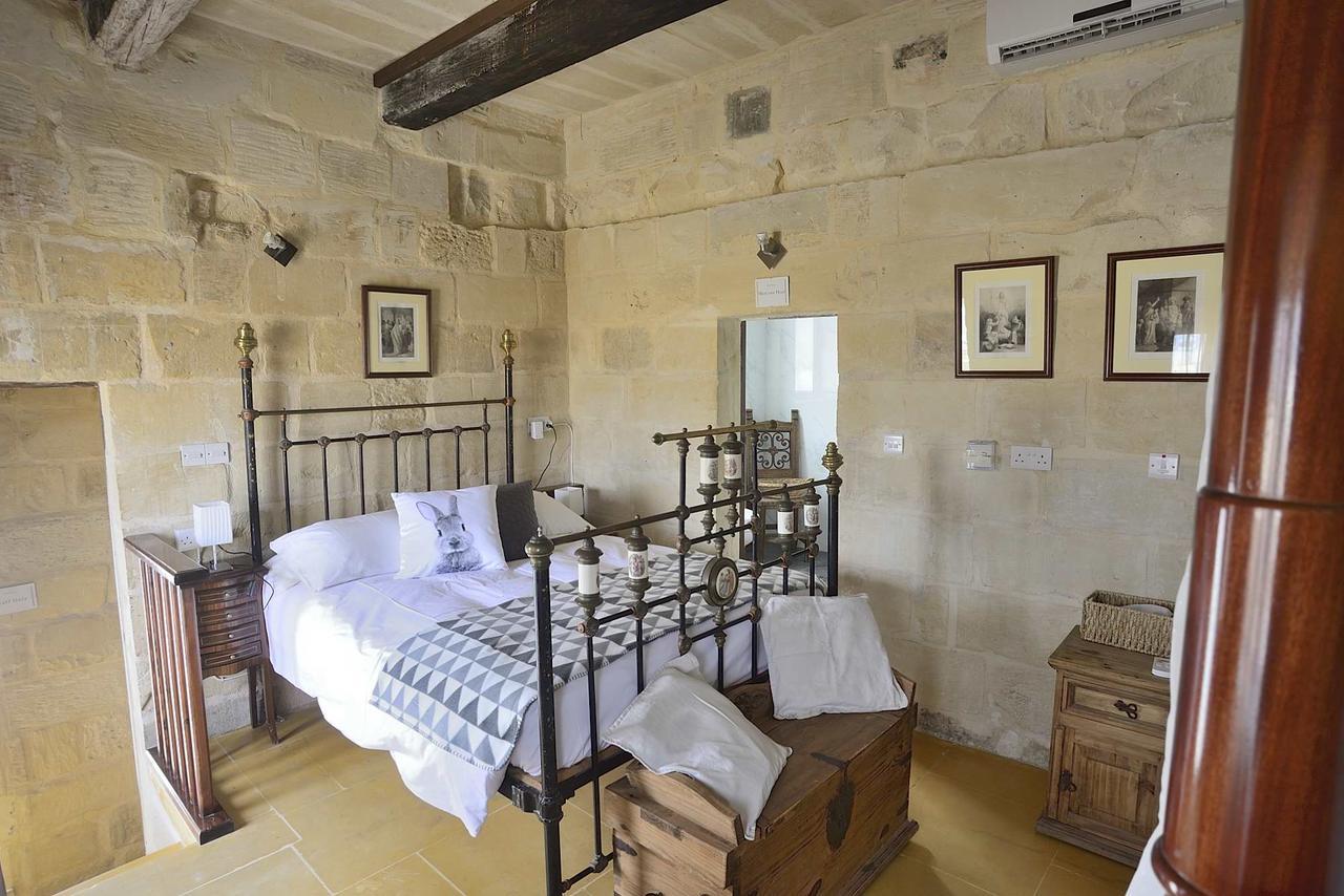 The Burrow Guest House Tarxien Exterior photo